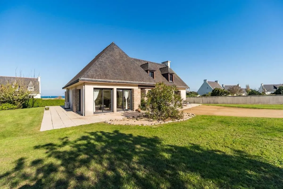 Maison Spacieuse Vue Sur Mer A Pleubian בית נופש