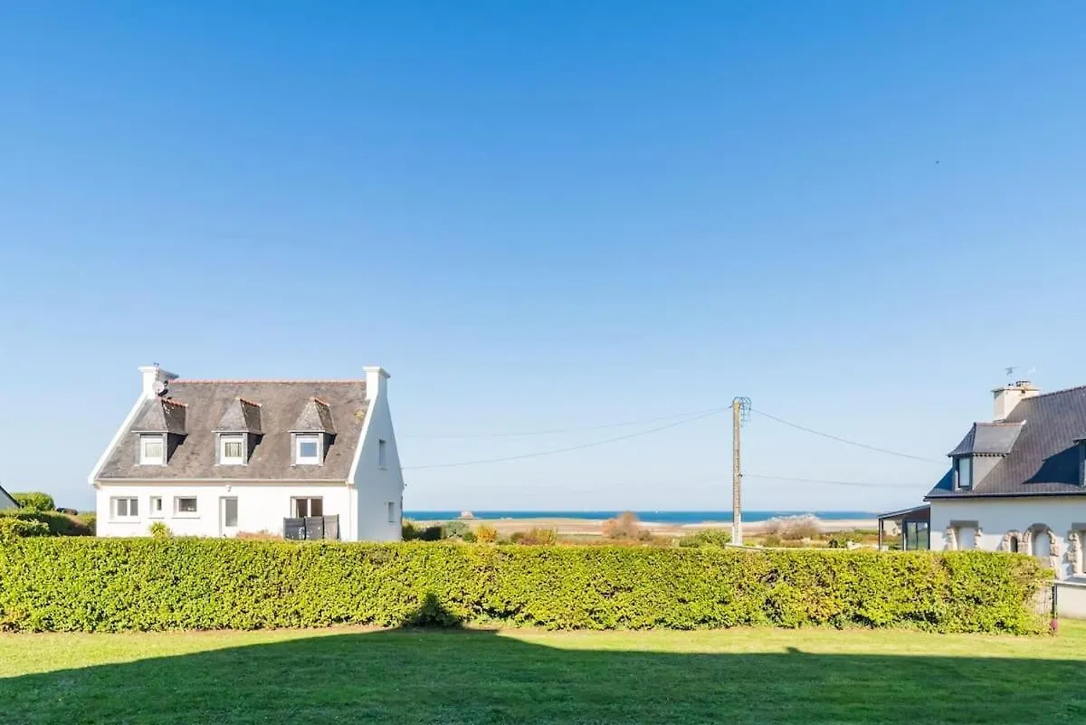 Maison Spacieuse Vue Sur Mer A Pleubian 0*,