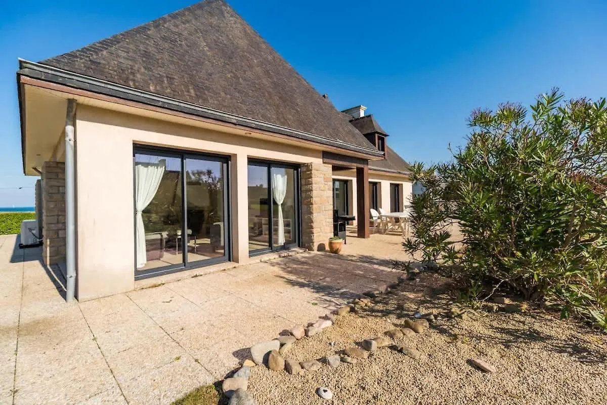 Maison Spacieuse Vue Sur Mer A Pleubian בית נופש